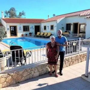 Luc Van de Velde & Stacey Robins