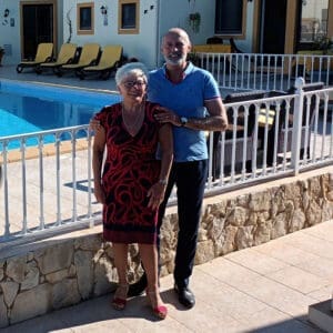 Luc Van de Velde & Stacey Robins