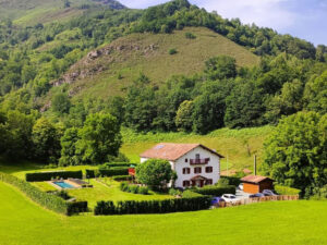 Boutique B&B Maison Aguerria - Logeren bij Belgen